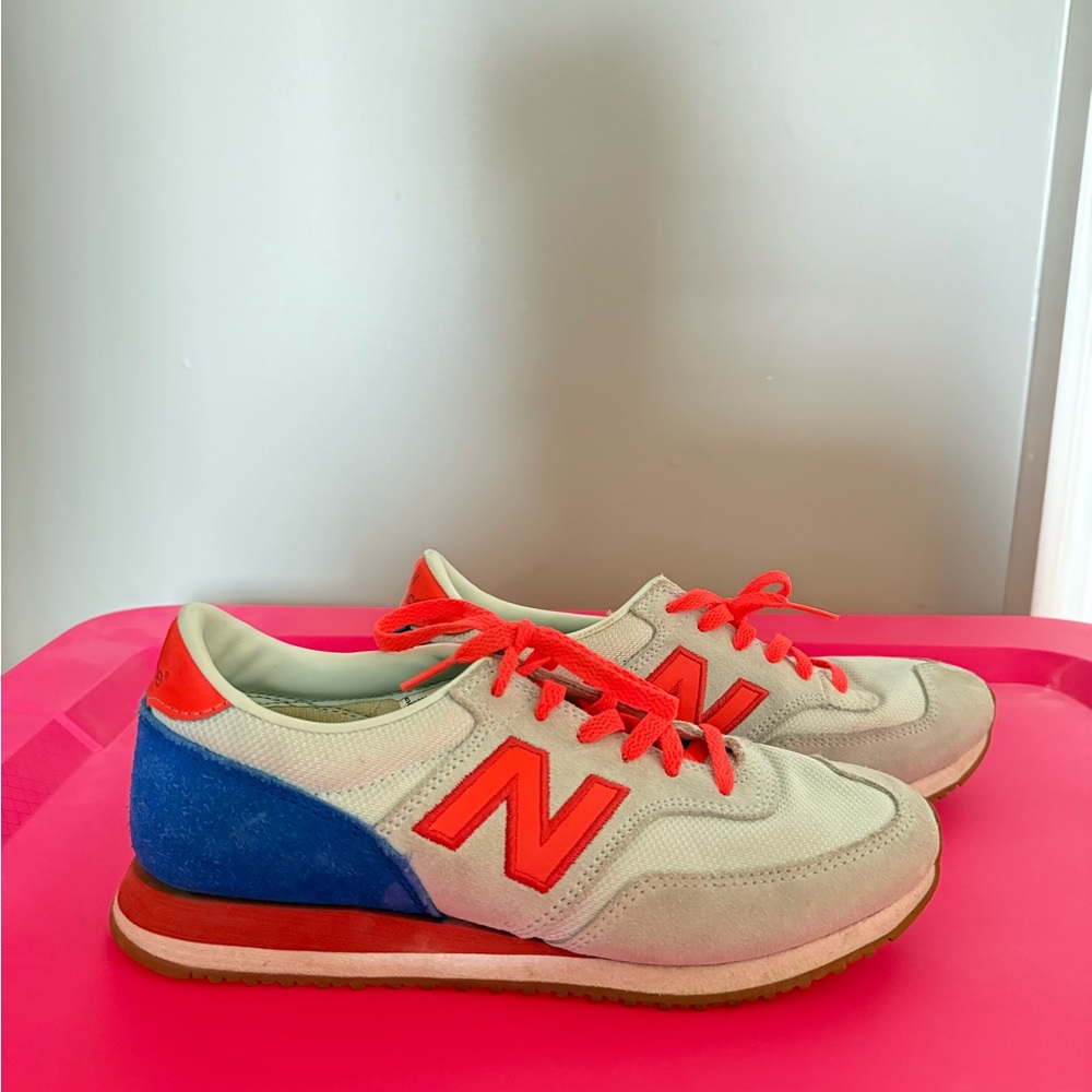 New Balance Cream and Red Sneakers with Blue Accent